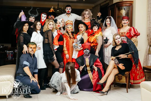 Участники тематической игры Halloween в Геленджике